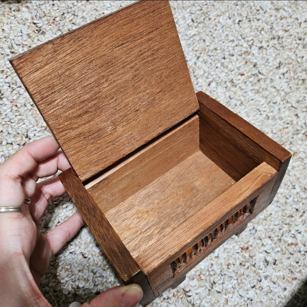 Handmade Wood Carved Box - Picture 6 of 9